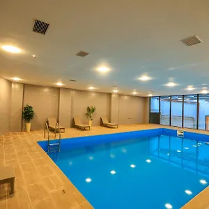 فندق Pine Astoria, تبليسي